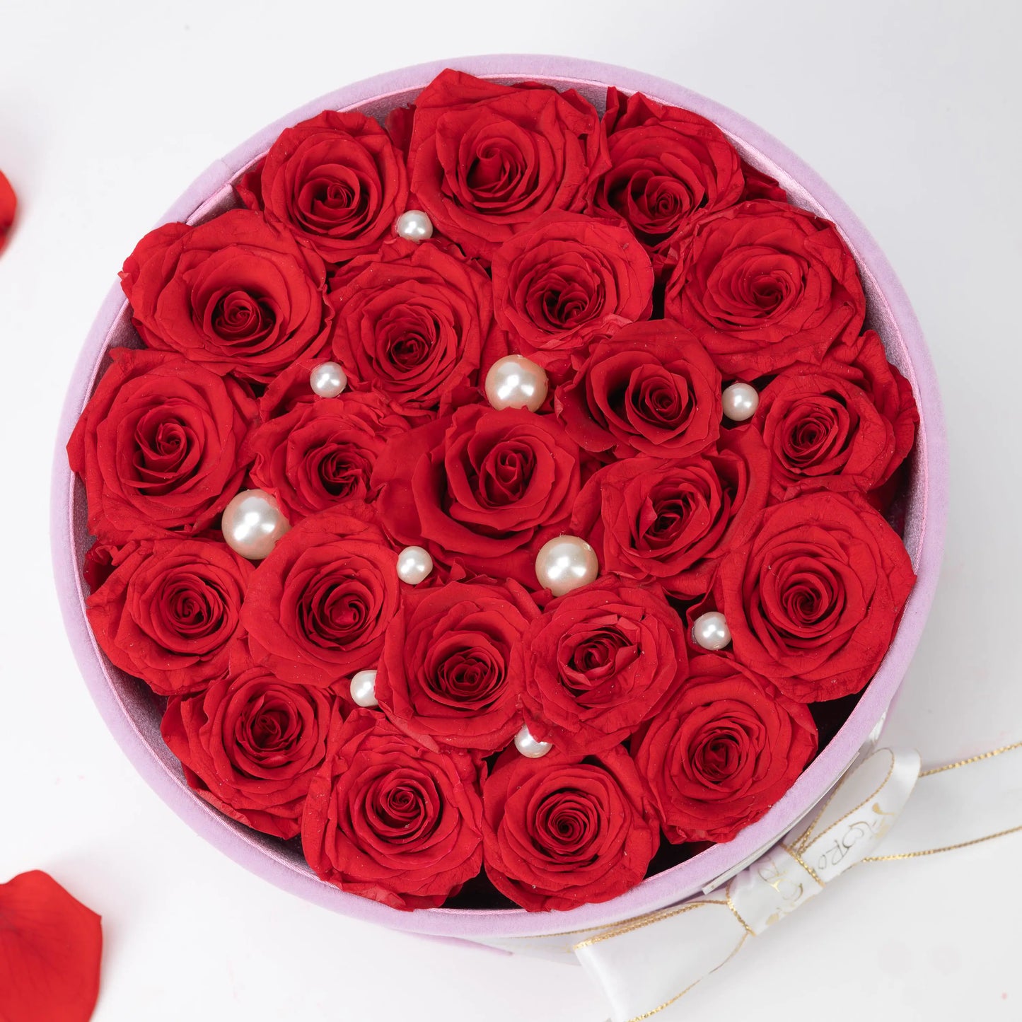 Floromance Bespoke Red Roses in Medium Round Pink Gift Box