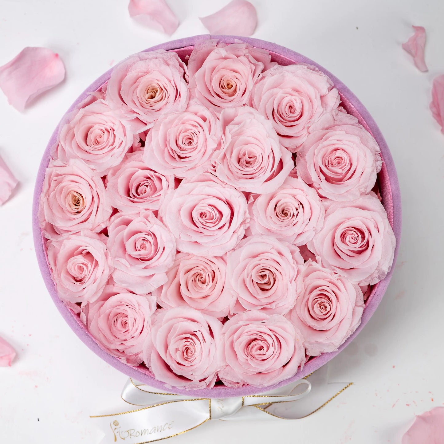 Floromance Bespoke Pink Roses in Medium Round Pink Gift Box