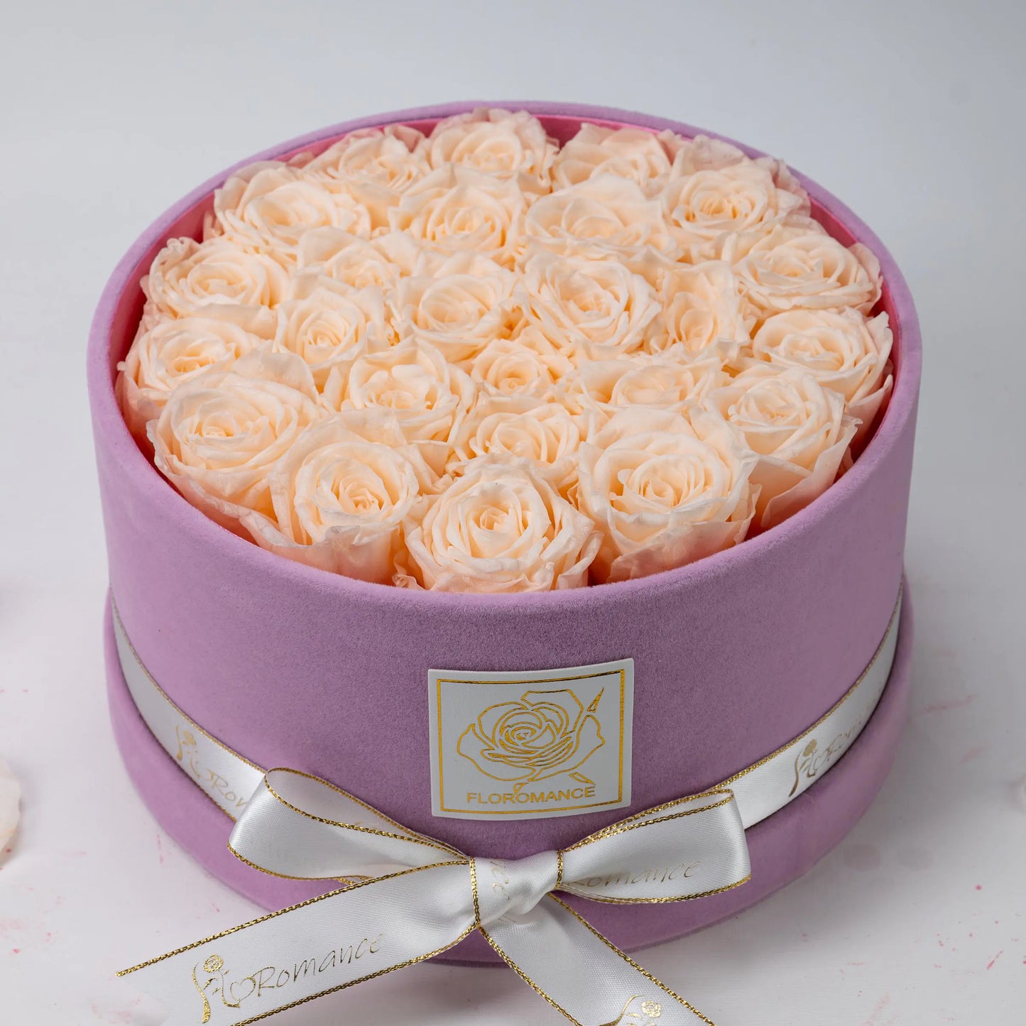 Floromance Bespoke Champagne Roses | Medium Round Pink Gift Box