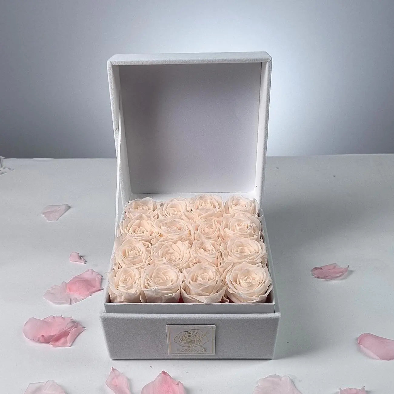Floromance Bespoke Champagne Roses | Small Square White Gift Box