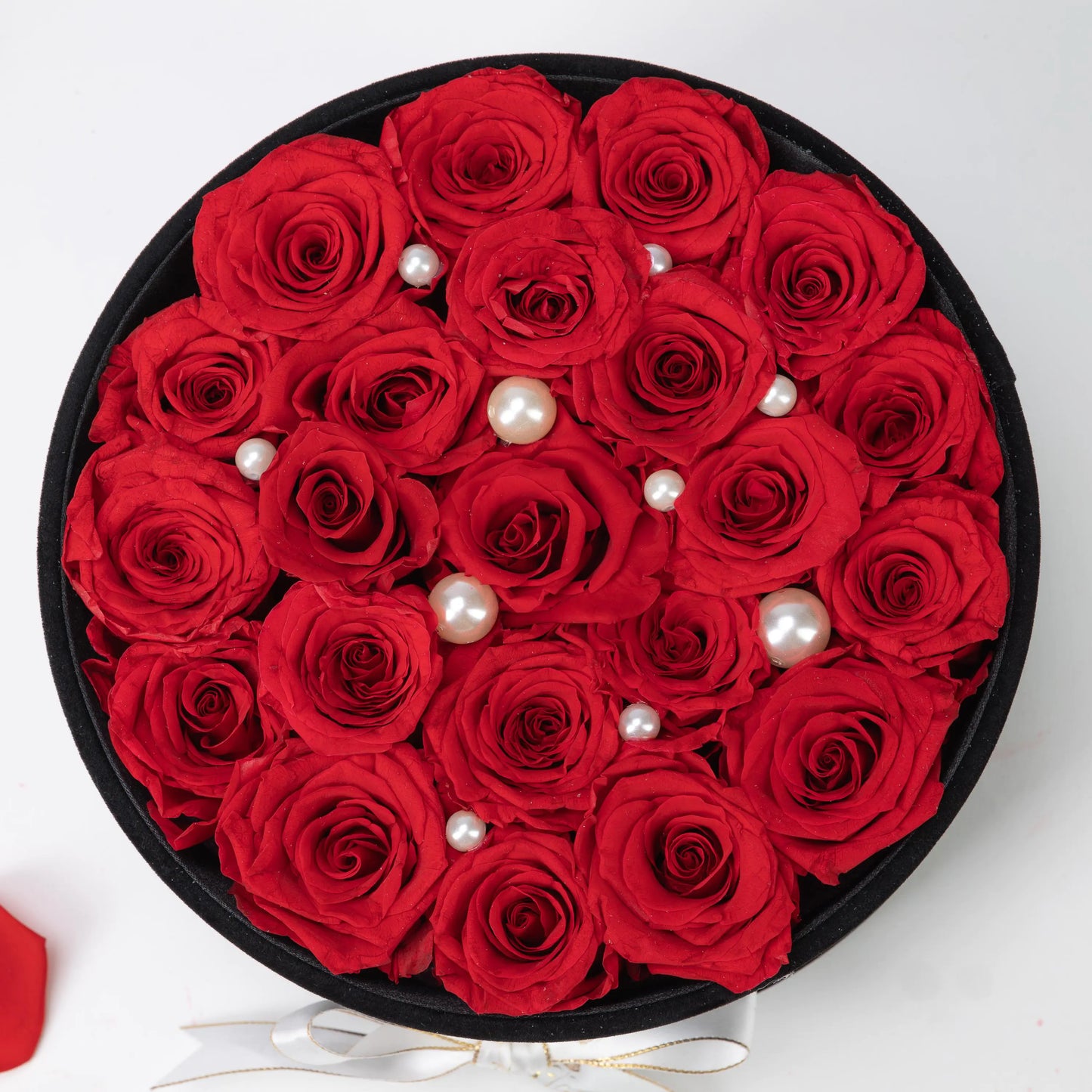 Bespoke Red Roses in Small Round Black Gift Box