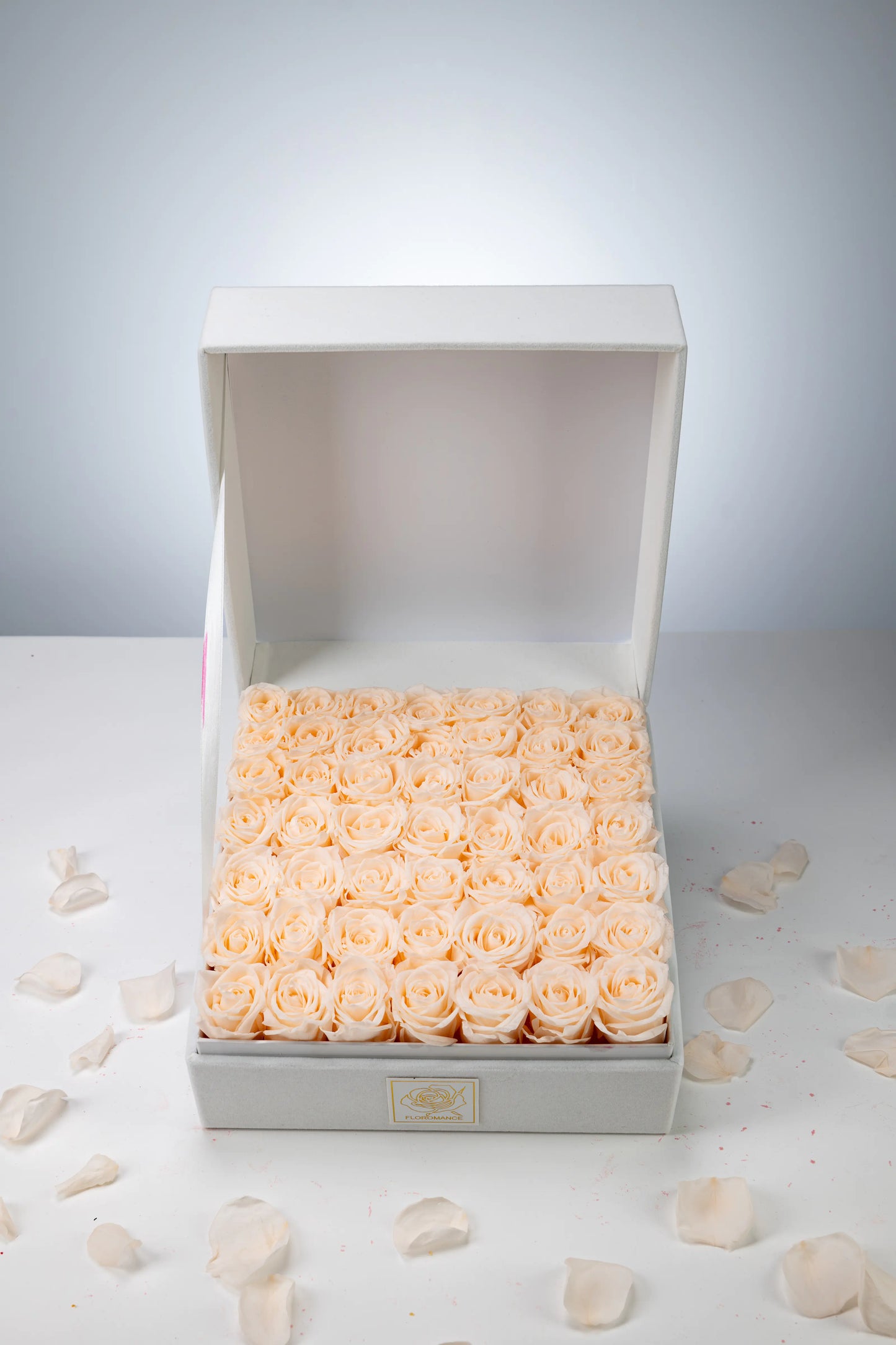 Floromance | Bespoke Champagne Roses | Large Square White Gift Box