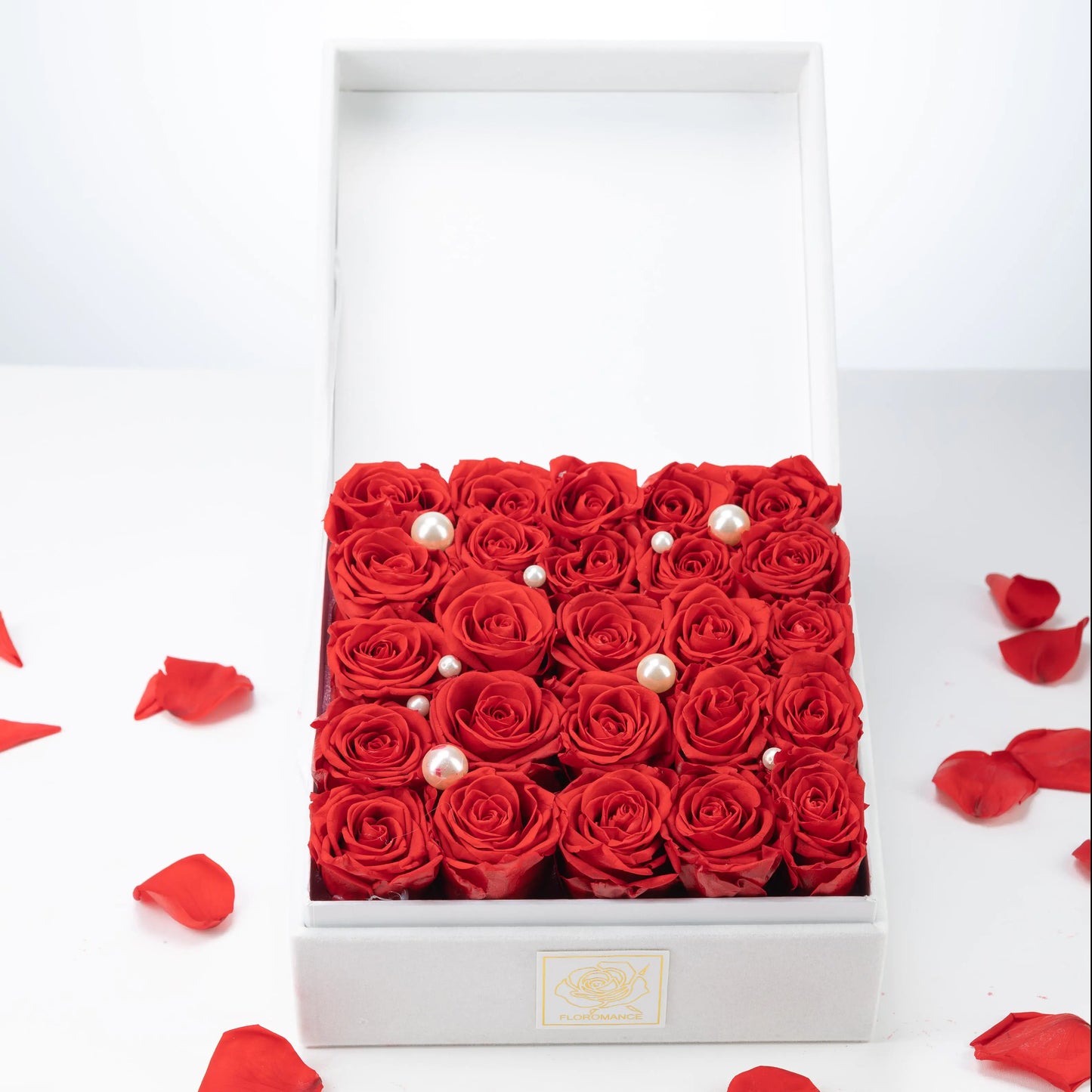 Floromance | Bespoke Red Roses | Medium Square White Gift Box