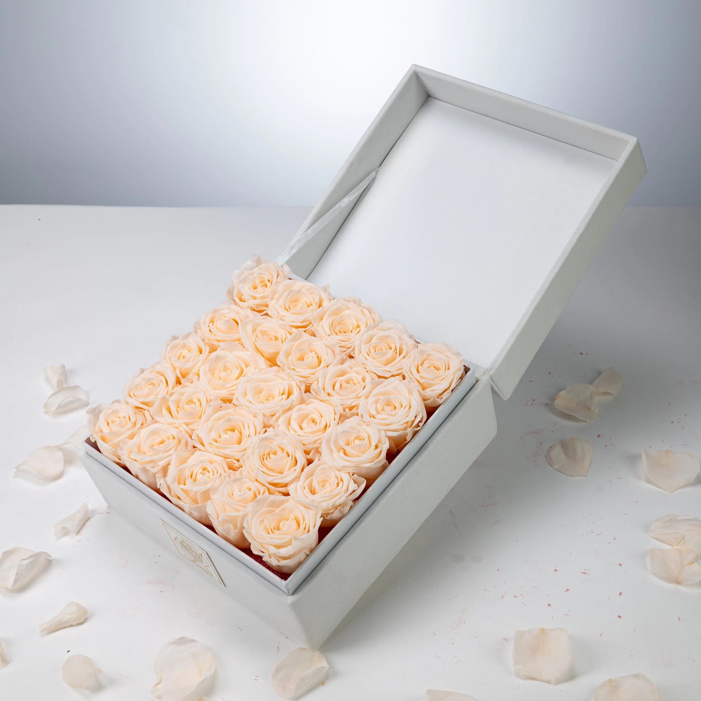 Floromance | Bespoke Champagne Roses | Medium Square White Gift Box
