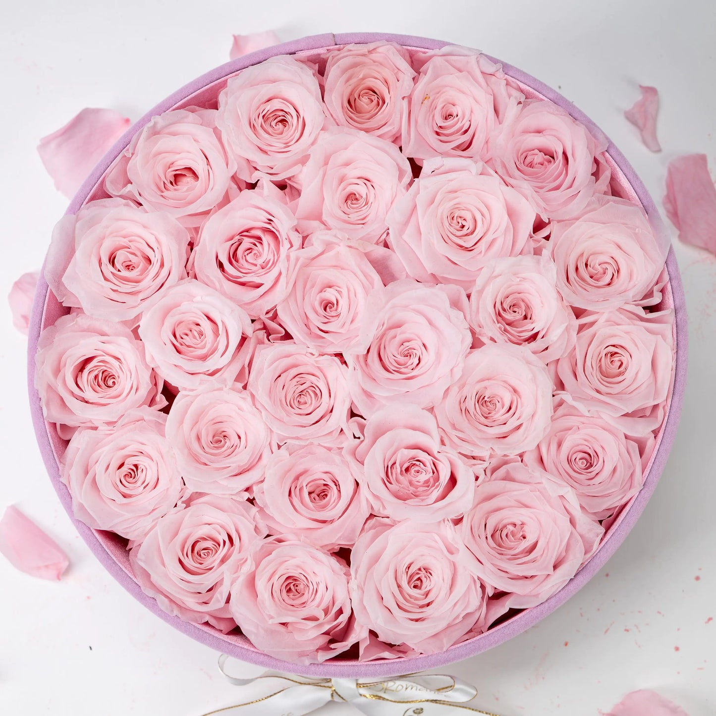 Bespoke Pink Roses in Large Round Pink Gift​ Box