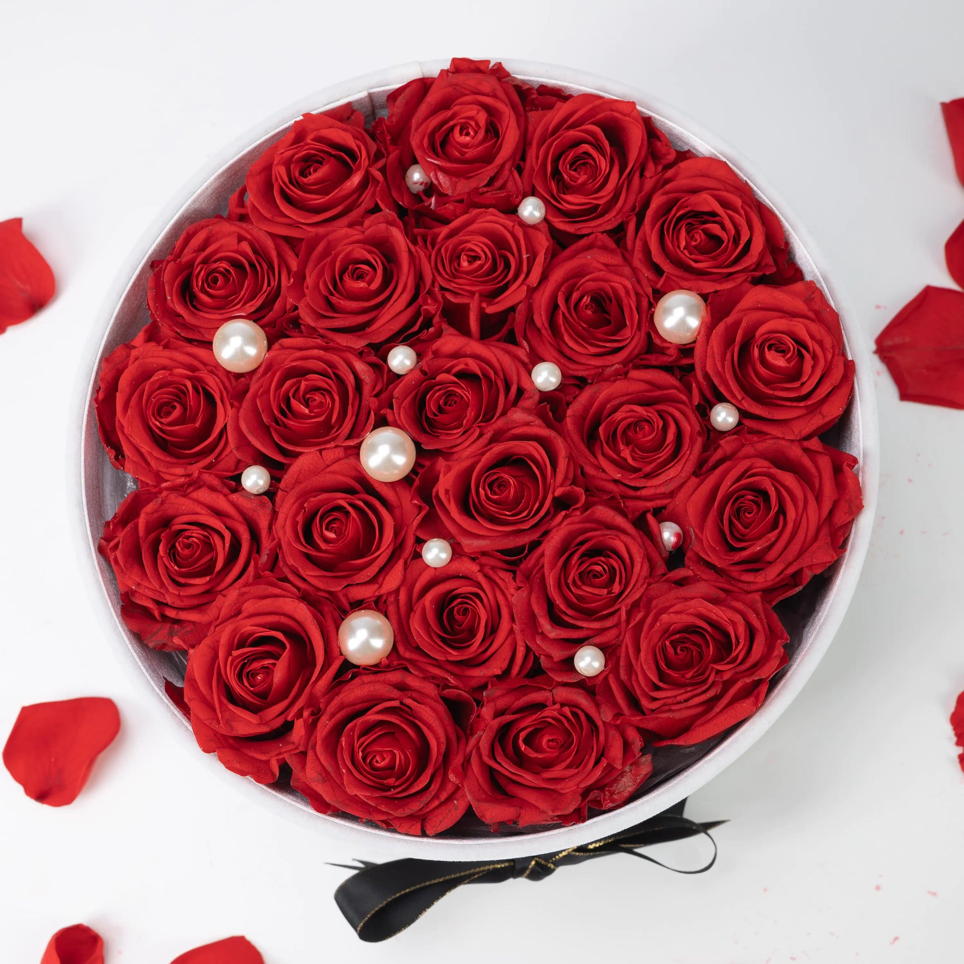 Bespoke Red Roses in Medium Round White Gift Box