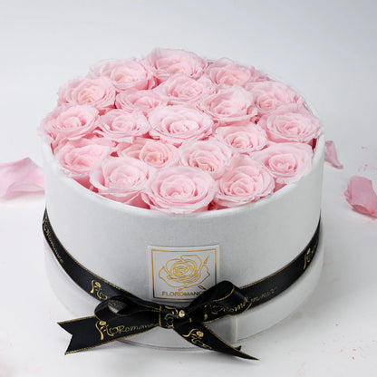 Floromance Bespoke Pink Roses | Medium Round White Gift Box